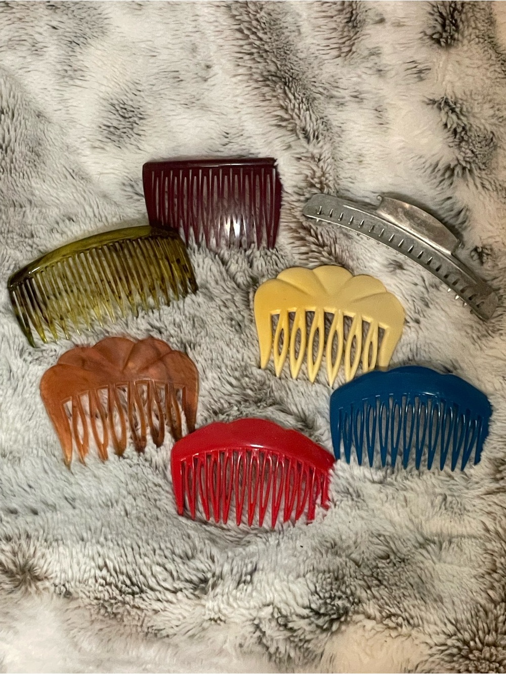 Vintage Mixed Color Hair Combs Set